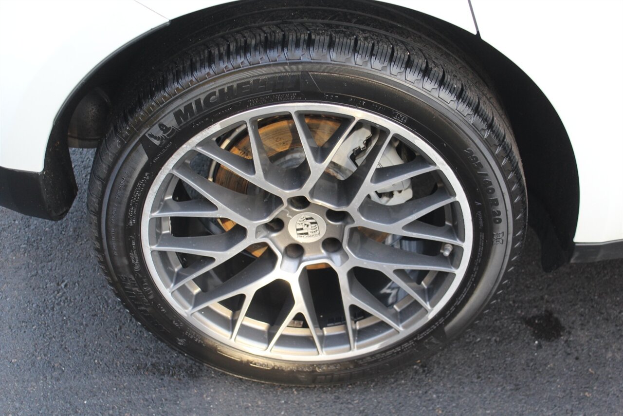 2015 Porsche Macan S - Photo 18 - Red Bank, NJ 07701