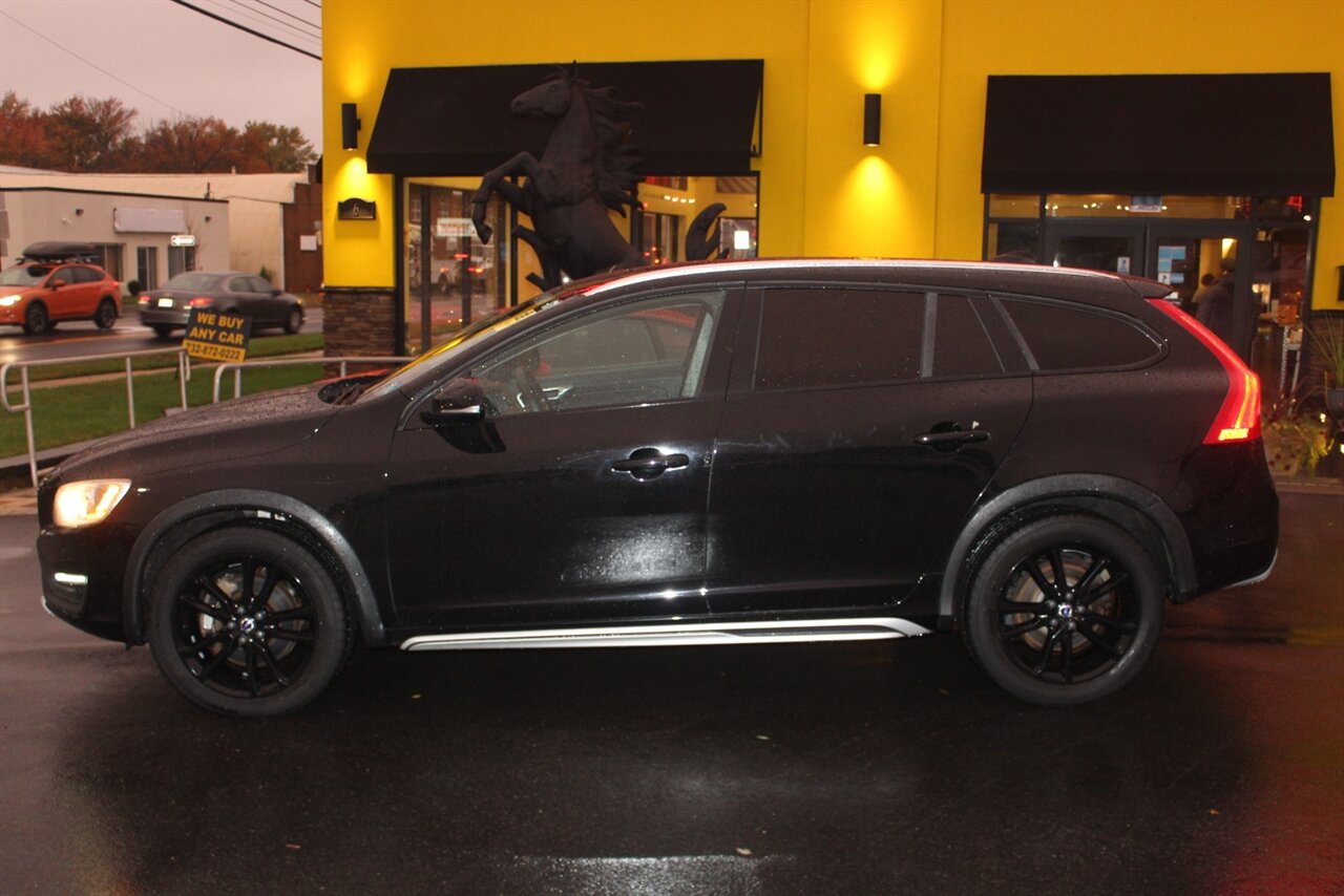 2018 Volvo V60 Cross Country T5 Premier - Photo 22 - Red Bank, NJ 07701