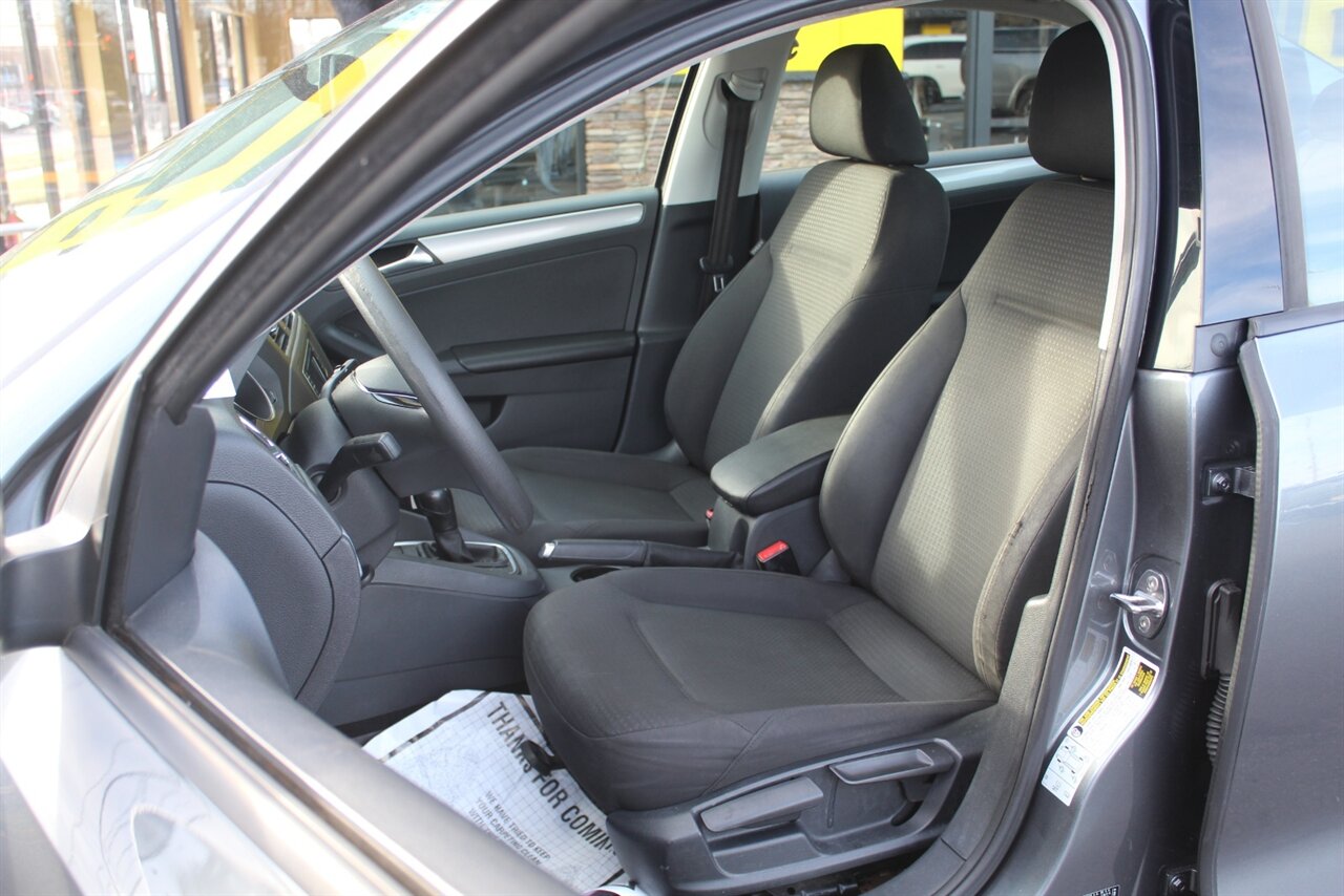 2016 Volkswagen Jetta 1.4T SE - Photo 10 - Red Bank, NJ 07701