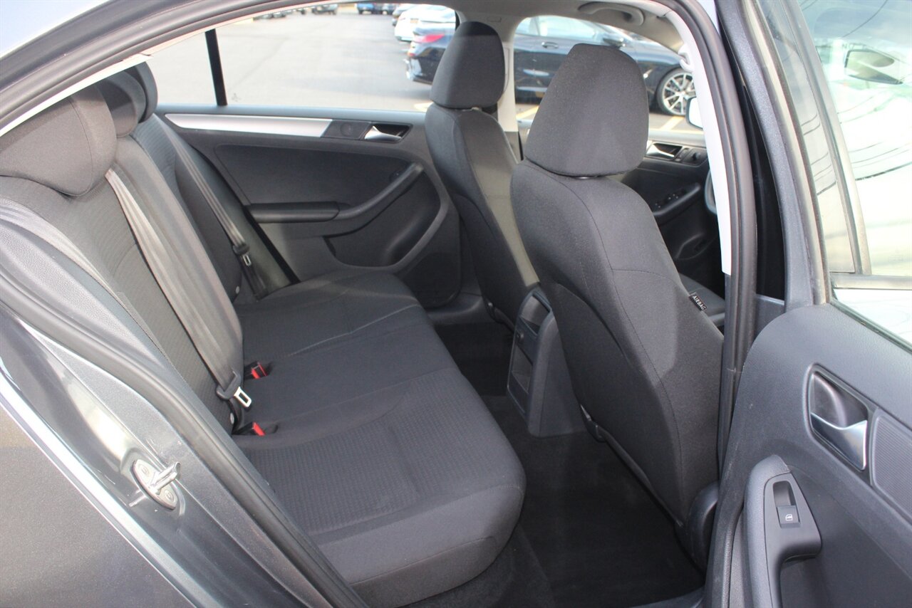 2016 Volkswagen Jetta 1.4T SE - Photo 13 - Red Bank, NJ 07701