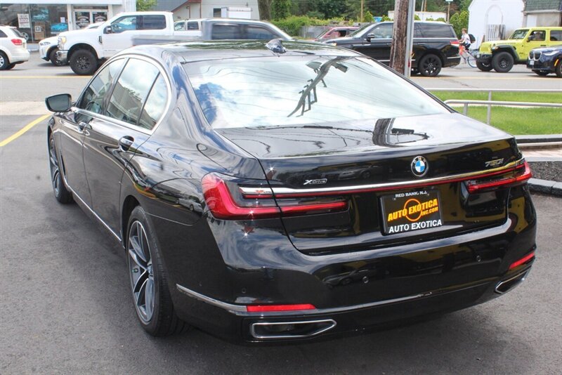 2020 BMW 750i xDrive  