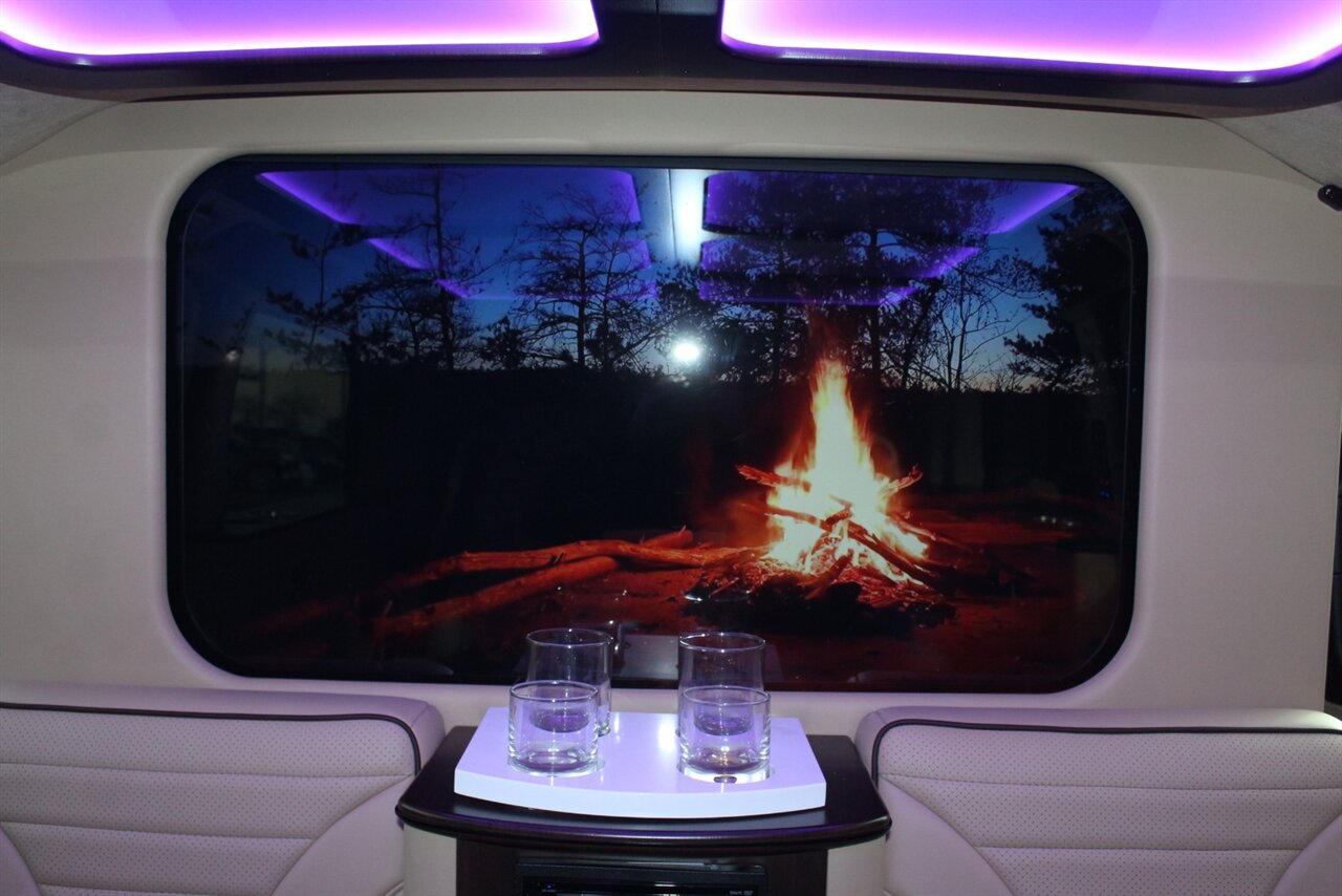 2019 Mercedes-Benz Metris Executive - Photo 24 - Red Bank, NJ 07701