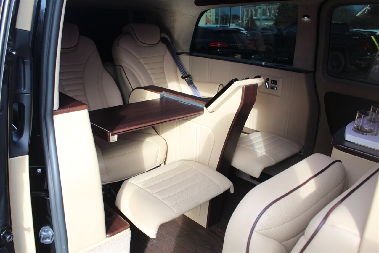 2019 Mercedes-Benz Metris Executive - Photo 18 - Red Bank, NJ 07701