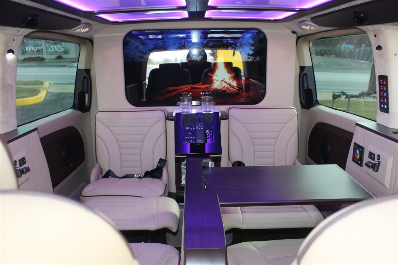 2019 Mercedes-Benz Metris Executive - Photo 17 - Red Bank, NJ 07701