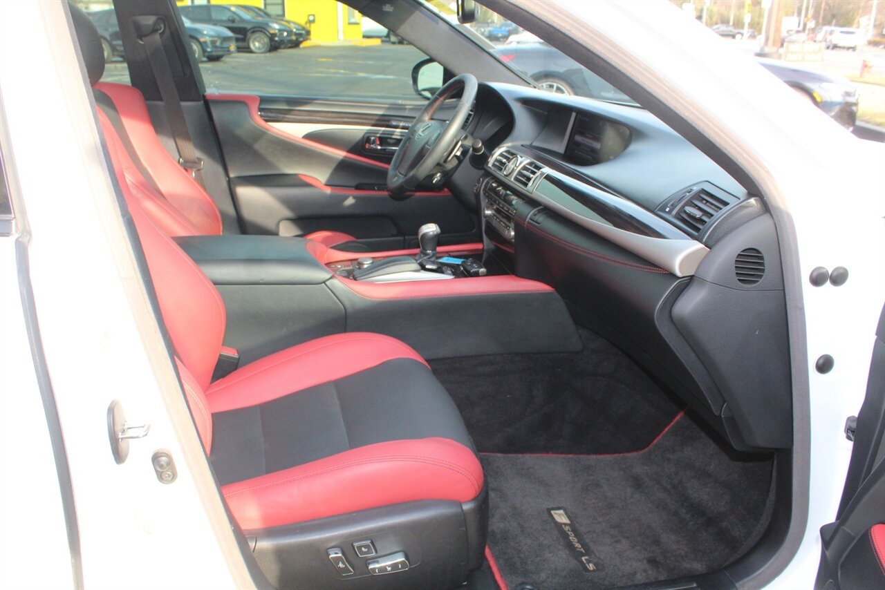 2015 Lexus LS Crafted Line - Photo 14 - Red Bank, NJ 07701