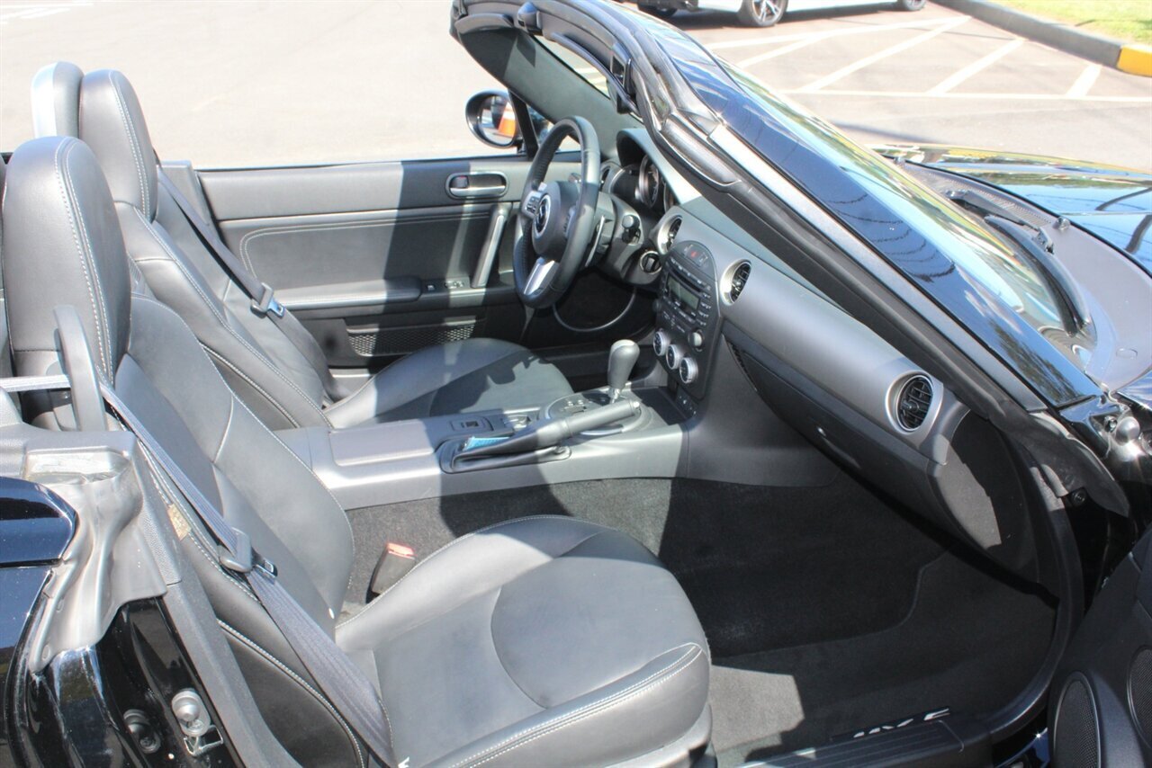 2012 Mazda MX-5 Miata Grand Touring - Photo 10 - Red Bank, NJ 07701