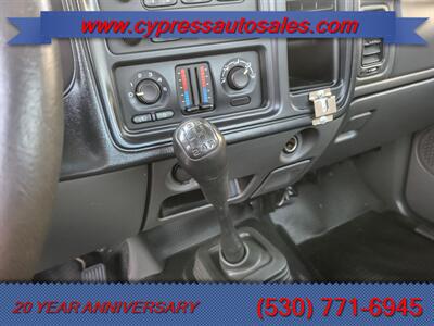 2006 Chevrolet Silverado 1500 4X4 MANUAL TRANSMISSON   - Photo 14 - Auburn, CA 95603