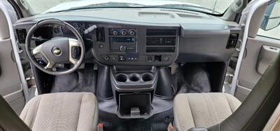2019 Chevrolet 4500 18' CUTAWAY BOX TRUCK   - Photo 28 - Wappingers Falls, NY 12590