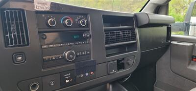 2019 Chevrolet 4500 18' CUTAWAY BOX TRUCK   - Photo 22 - Wappingers Falls, NY 12590
