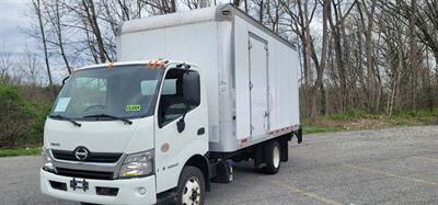 2018 Hino 195  16' Box Truck - Photo 1 - Wappingers Falls, NY 12590