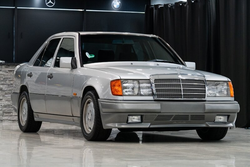 1990 Mercedes-Benz 200e   - Photo 32 - Neptune City, NJ 07753