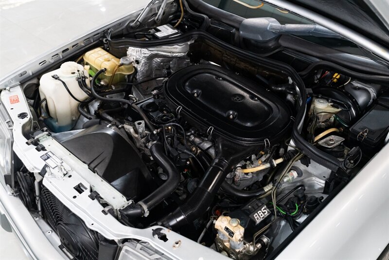 1990 Mercedes-Benz 200e   - Photo 43 - Neptune City, NJ 07753