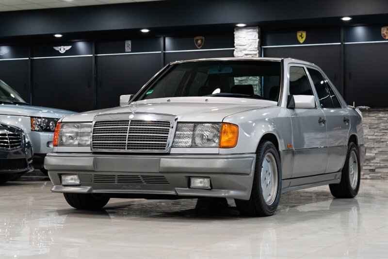 1990 Mercedes-Benz 200e   - Photo 45 - Neptune City, NJ 07753