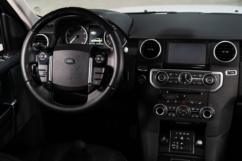 2016 Land Rover LR4 HSE - Photo 9 - Neptune City, NJ 07753
