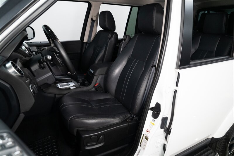 2016 Land Rover LR4 HSE - Photo 13 - Neptune City, NJ 07753