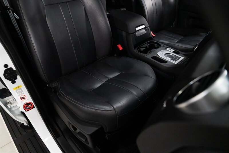 2016 Land Rover LR4 HSE - Photo 17 - Neptune City, NJ 07753