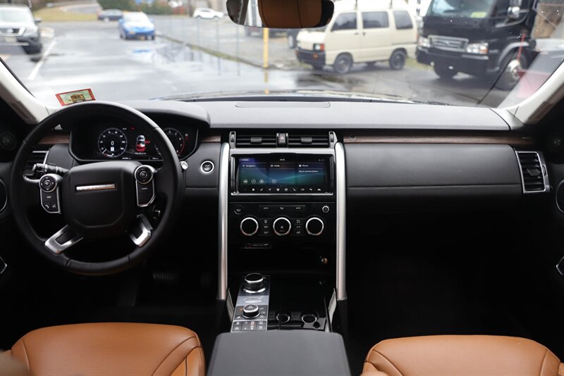 2018 Land Rover Discovery HSE   - Photo 2 - Neptune City, NJ 07753
