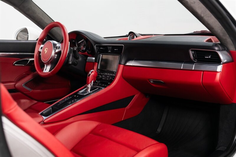 2013 Porsche 911 Carrera 4S   - Photo 12 - Neptune City, NJ 07753