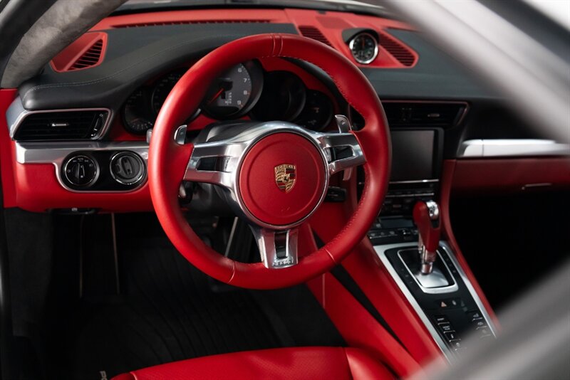 2013 Porsche 911 Carrera 4S   - Photo 19 - Neptune City, NJ 07753