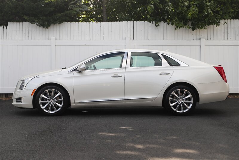 2013 Cadillac XTS Luxury Collection   - Photo 3 - Neptune City, NJ 07753