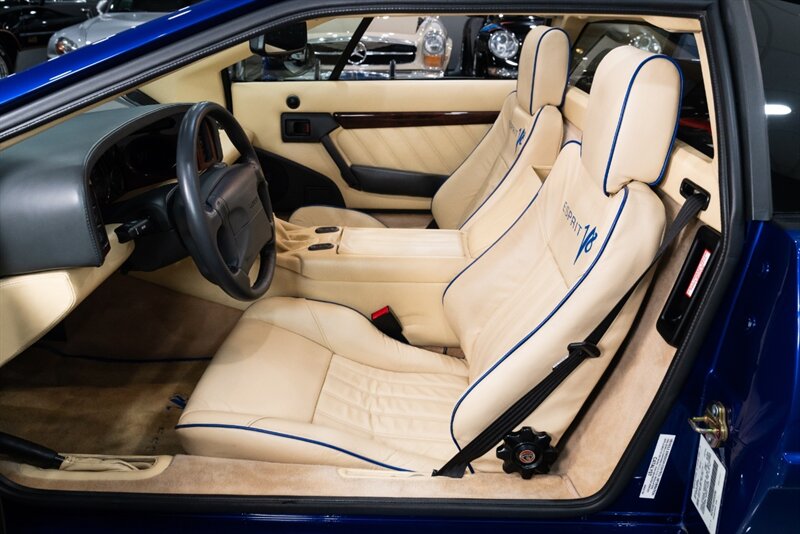 1997 Lotus Esprit V8   - Photo 47 - Neptune City, NJ 07753