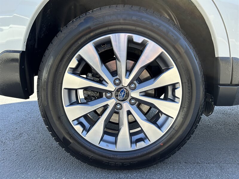 2017 Subaru Outback 2.5i Touring photo