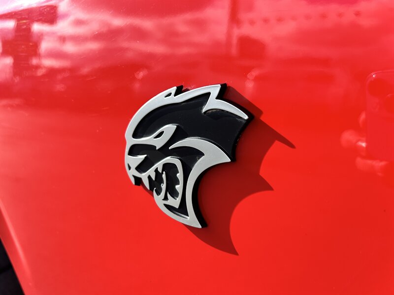 2016 Dodge Challenger SRT Hellcat photo