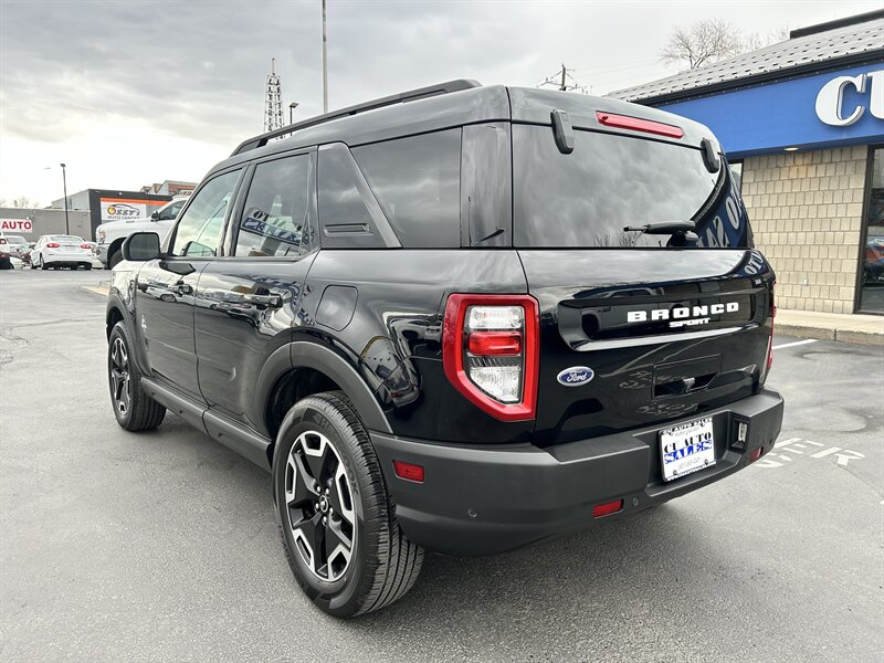 2021 Ford Bronco Sport Outer Banks photo
