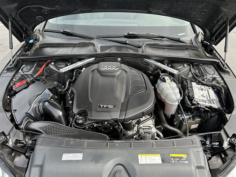 2020 Audi A4 quattro Premium Plus 45 TFSI photo