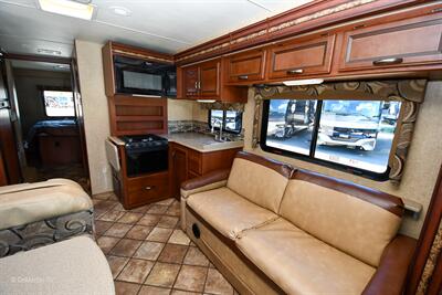 2014 Thor Four Winds 31A   - Photo 5 - Grass Valley, CA 95945-5207