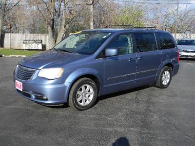 2012 Chrysler Town and Country Touring  25 MPG