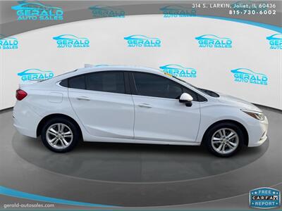 2017 Chevrolet Cruze LT Auto  40 MPG - Photo 5 - Joliet, IL 60436