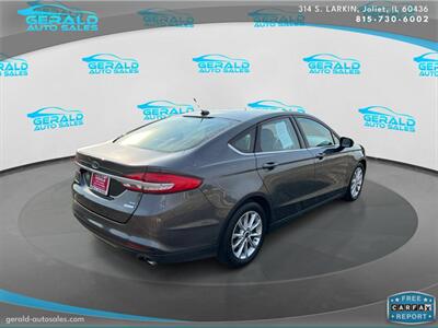 2017 Ford Fusion SE  34 MPG - Photo 7 - Joliet, IL 60436