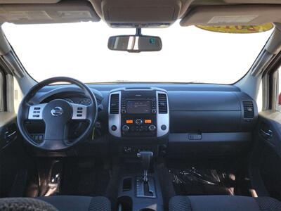 2015 Nissan Frontier PRO-4X   - Photo 20 - Joliet, IL 60436