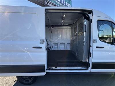 2020 Ford Transit 150   - Photo 20 - Winnetka, CA 91306