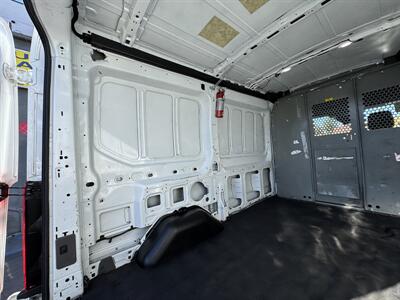 2020 Ford Transit 150   - Photo 13 - Winnetka, CA 91306