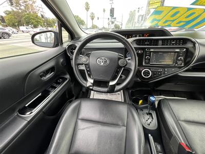 2018 Toyota Prius c Two   - Photo 17 - Winnetka, CA 91306