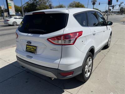 2014 Ford Escape SE  This Vehicle will be ready for sale soon - Photo 8 - Winnetka, CA 91306