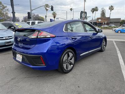 2020 Hyundai IONIQ Hybrid Limited   - Photo 5 - Winnetka, CA 91306