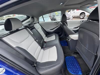 2020 Hyundai IONIQ Hybrid Limited   - Photo 15 - Winnetka, CA 91306