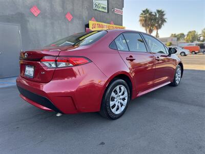 2020 Toyota Corolla LE   - Photo 4 - Winnetka, CA 91306