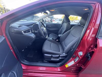 2020 Toyota Corolla LE   - Photo 6 - Winnetka, CA 91306