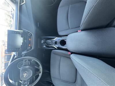 2020 Toyota Corolla LE   - Photo 12 - Winnetka, CA 91306
