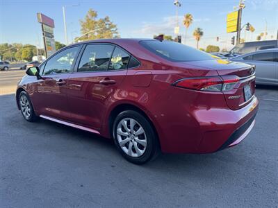 2020 Toyota Corolla LE   - Photo 5 - Winnetka, CA 91306