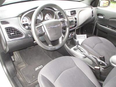 2013 Chrysler 200 LX   - Photo 15 - Edison, NJ 08817