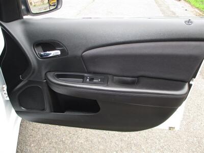 2013 Chrysler 200 LX   - Photo 26 - Edison, NJ 08817