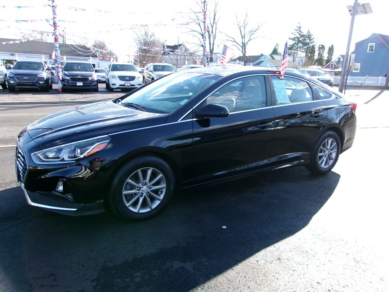 2018 Hyundai SONATA SE  