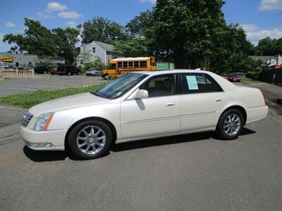 2011 Cadillac DTS Luxury Collection   - Photo 1 - Edison, NJ 08817