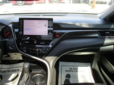 2022 Toyota Camry XSE   - Photo 24 - Bell, CA 90201