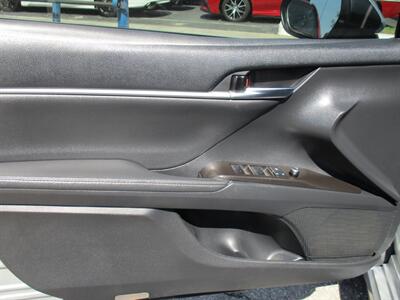 2022 Toyota Camry XSE   - Photo 28 - Bell, CA 90201